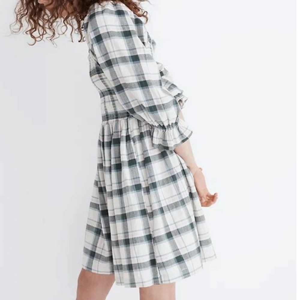Antique Cream Plaid Smocked A Line Lucie Puff Sleeve NWT - Picture 4 of 4